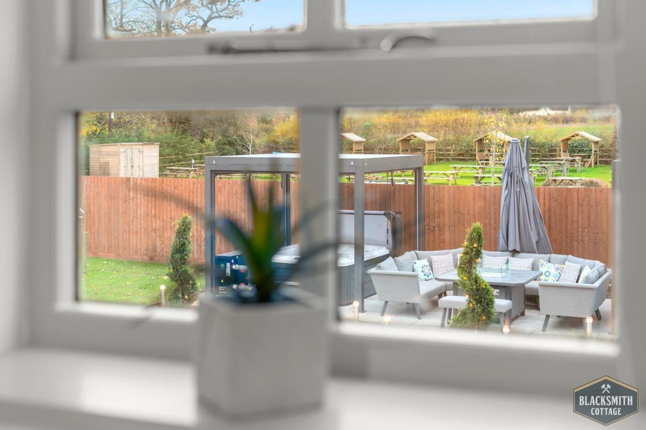 6Br Luxury Cottage, Hot Tubs, Hoar Cross, Staffordshire Newborough  Dış mekan fotoğraf