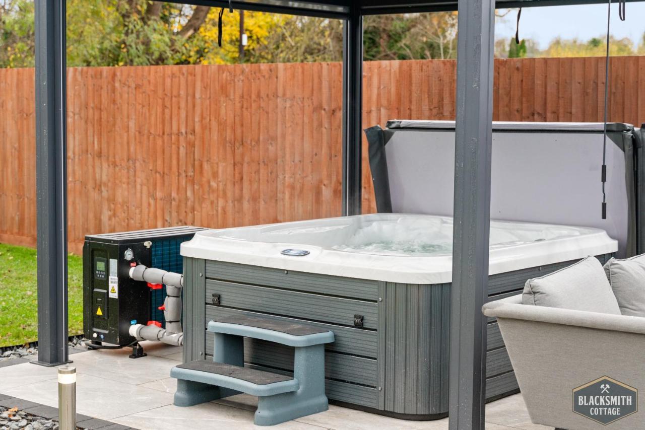 6Br Luxury Cottage, Hot Tubs, Hoar Cross, Staffordshire Newborough  Dış mekan fotoğraf